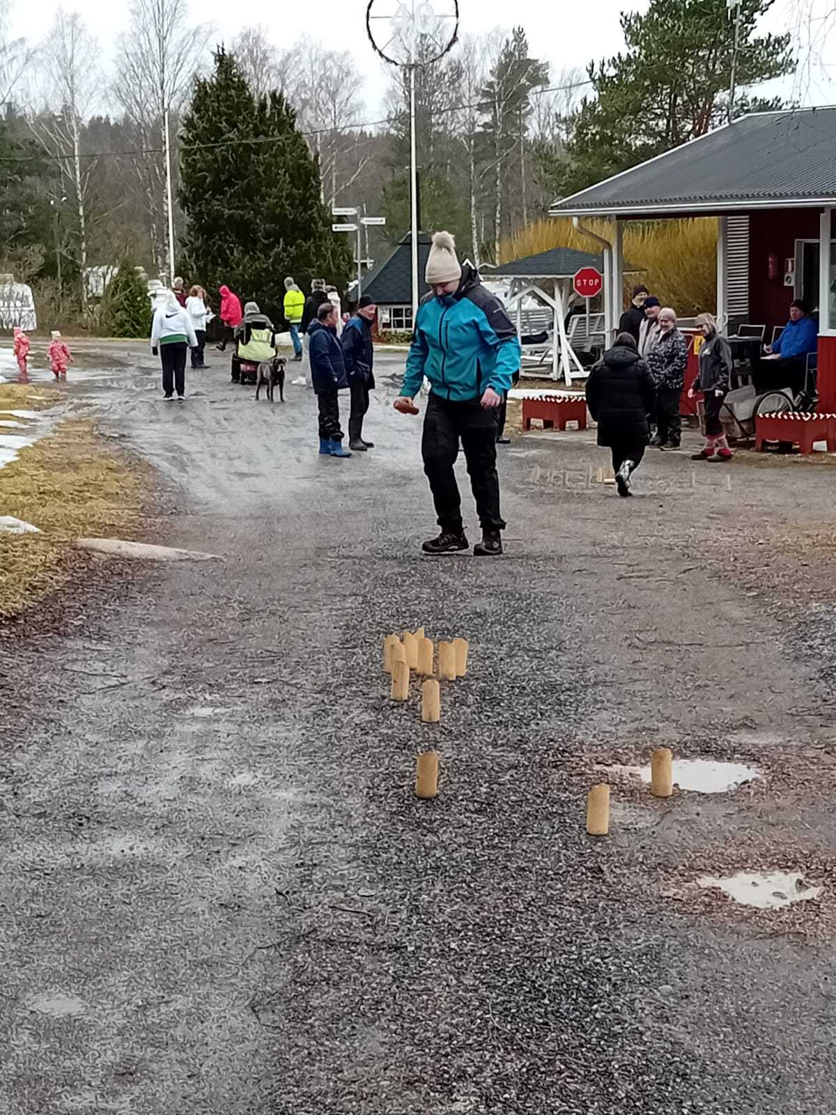 Mölkyn pelaamista